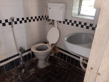 Bathroom in  Pg at Vashi – for Rent
