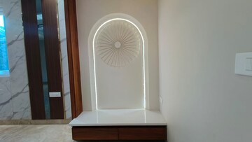 Building Lobby in 4 BHK Builder Floor at Niti Khand – for Sale