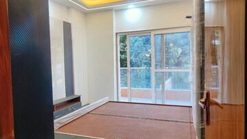 Room in 4 BHK Builder Floor at Niti Khand – for Sale