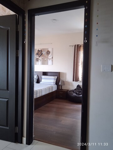 Room in 2.5 BHK Apartment at Shriram Luxor, Hennur Road – for Rent
