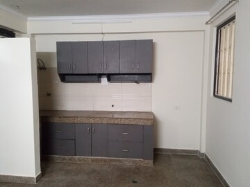 Kitchen in 1 BHK Builder Floor at Sector 47 – for Rent