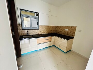 Kitchen in 3.5 BHK Apartment at Amanora Adreno Towers, Hadapsar – for Sale