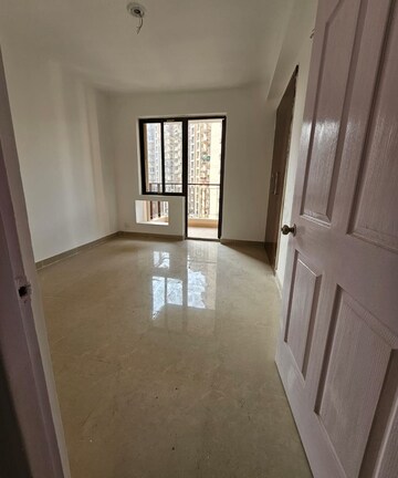 Room in 2 BHK Apartment at RG Luxury Homes, Sector 16b Greater Noida – for Sale