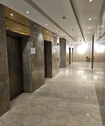 Lift in 2 BHK Apartment at RG Luxury Homes, Sector 16b Greater Noida – for Sale