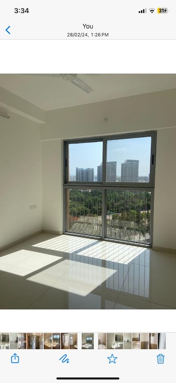 Master Bedroom in 4 BHK Apartment at Amanora Adreno Towers, Hadapsar – for Sale