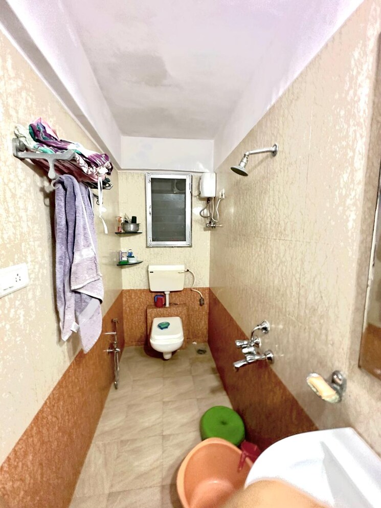 Bathroom, kurla west 3 Bedroom 1150 Sq.Ft. Apartment In Kurla West Mumbai 7904540