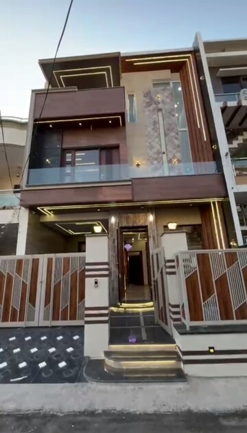 4 BHK Independent House For Sale in Sector 125