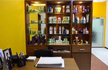  Shop – Exterior View View at Navarangpura - for Rent
