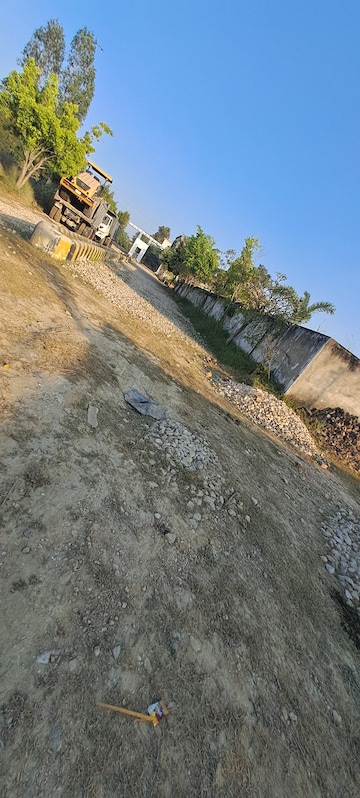  Plot – Exterior View View at Sultanpur Road - for Sale