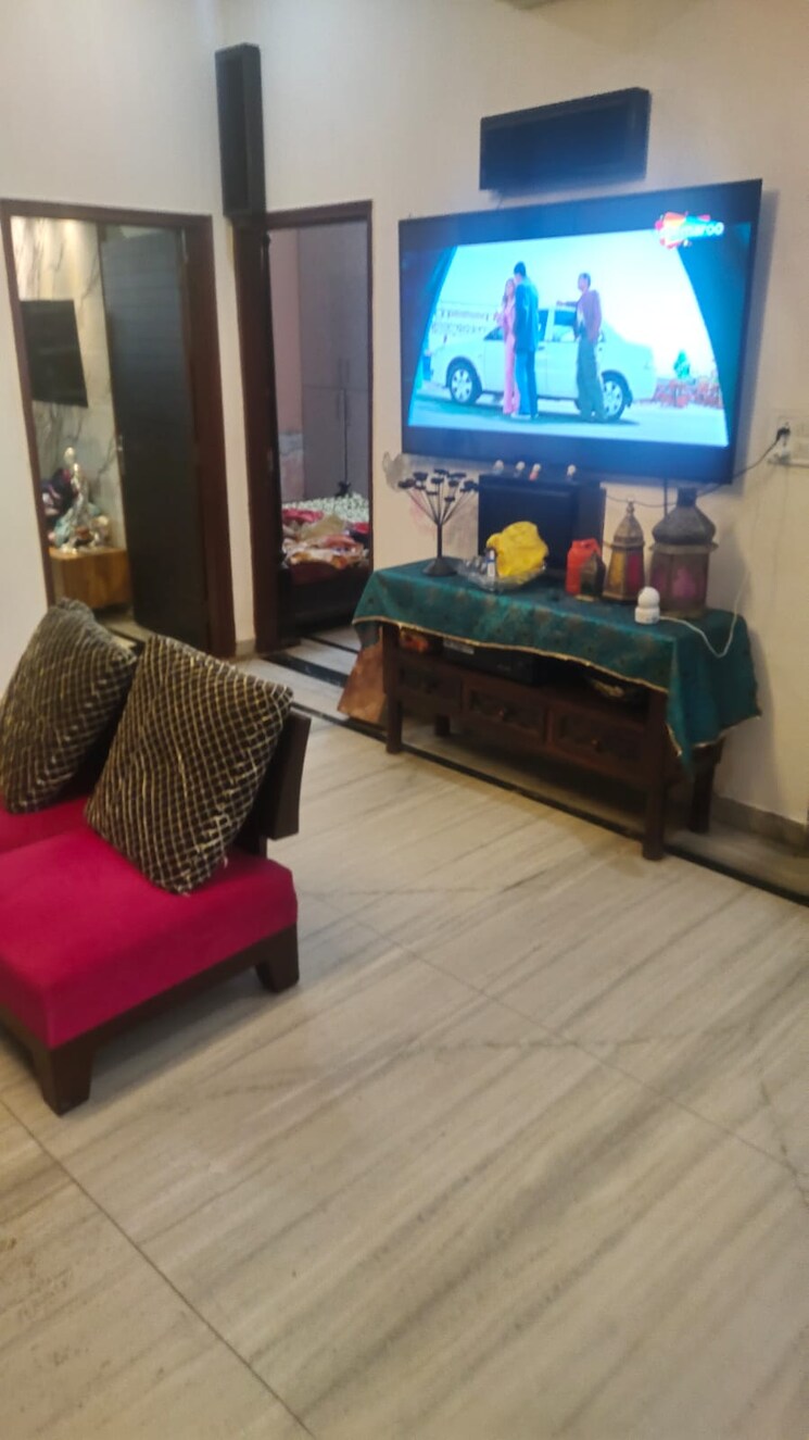 Room, sector 23 2 Bedroom 900 Sq.Ft. Builder Floor In Sector 23 Gurgaon 7904546