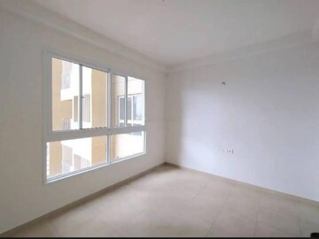Room in 2 BHK Apartment at Bhartiya Nikoo Homes, Thanisandra Main Road – for Sale
