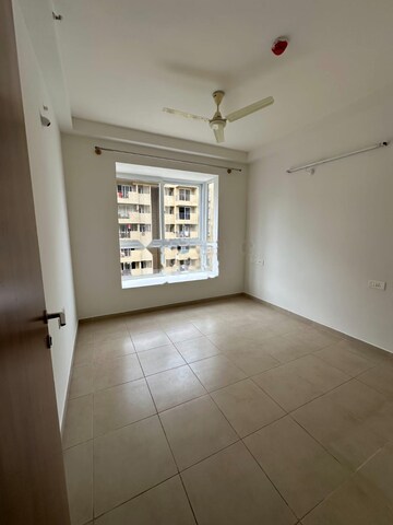 Room in 3 BHK Apartment at Bhartiya Nikoo Homes, Thanisandra Main Road – for Rent
