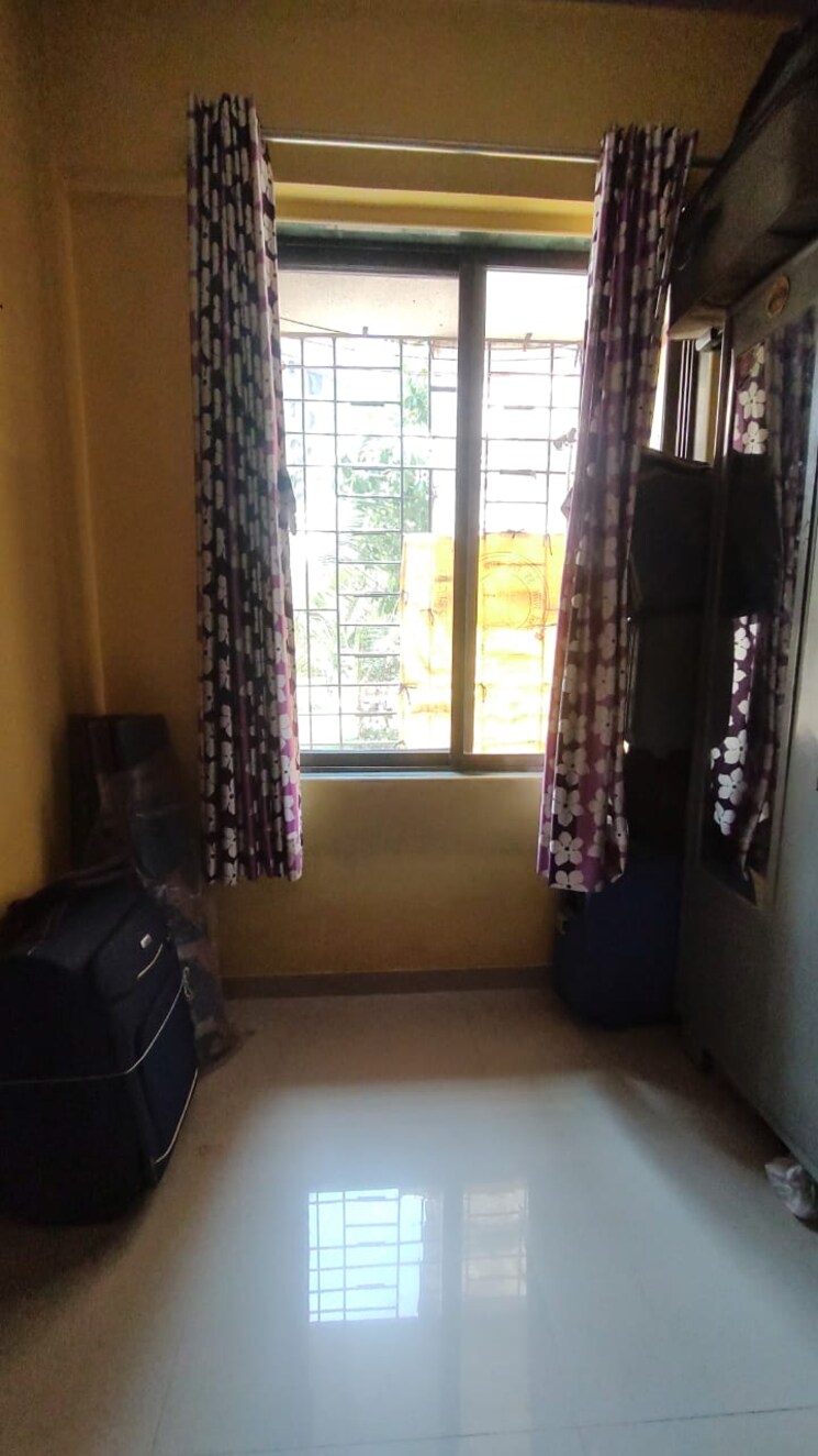 Room, squarefeet-grand-square 1.5 Bedroom 700 Sq.Ft. Apartment In Anand Nagar Thane 7904636