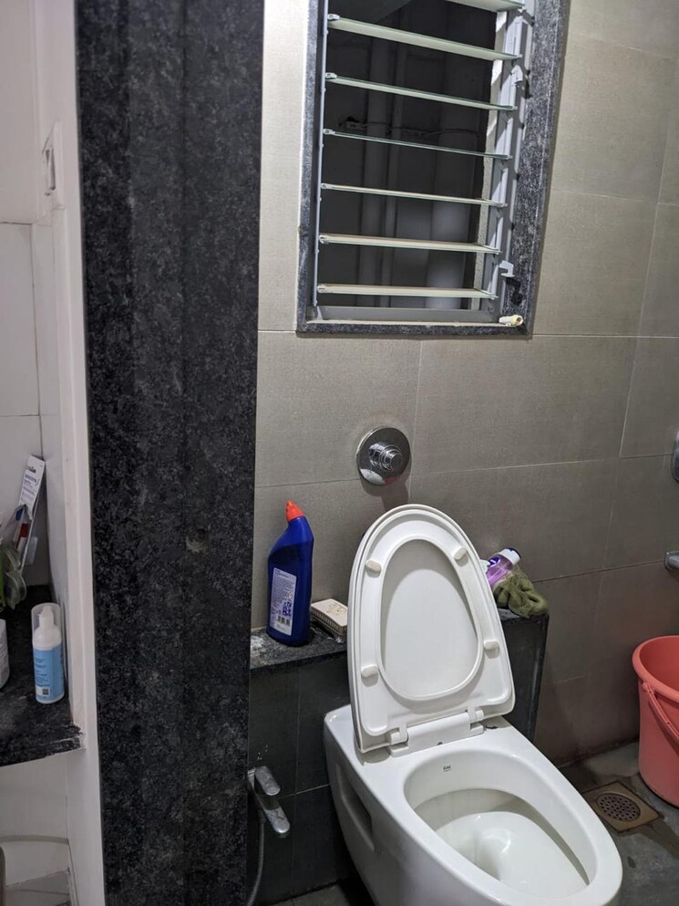 Bathroom, rohan-prathama 1 Bedroom 366 Sq.Ft. Apartment In Hinjewadi Pune 7904577