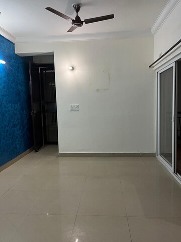 Room in 2 BHK Apartment at Aims Golf Avenue II, Sector 75 – for Rent