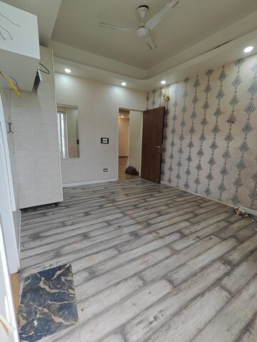 Bedroom in 1 BHK Builder Floor at Ardee City, Sector 52 – for Rent