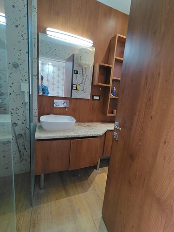 Bathroom in 1 BHK Builder Floor at Ardee City, Sector 52 – for Rent