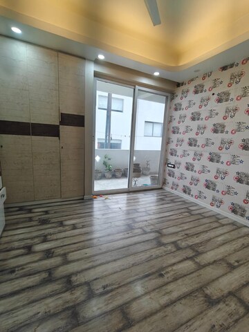 Room in 1 BHK Builder Floor at Ardee City, Sector 52 – for Rent