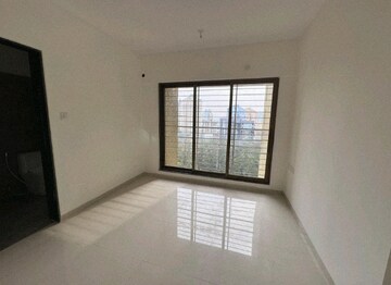 Room in 2 BHK Apartment at Lodha Luxuria Priva, Majiwada – for Rent