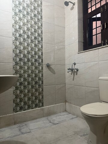 Bathroom in 3 BHK Builder Floor at Sector 47 – for Rent