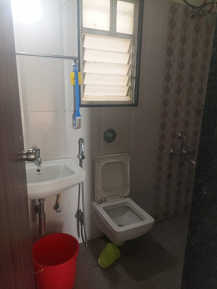 Bathroom, goel-ganga-constella 1 Bedroom 550 Sq.Ft. Apartment In Kharadi Pune 7905164