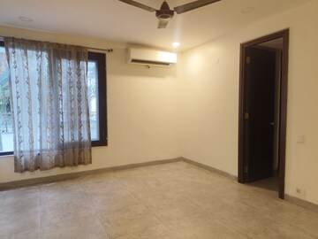 Room in 3 BHK Apartment at Banjara Hills – for Rent