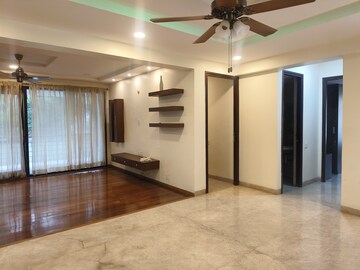 Room in 3 BHK Apartment at Banjara Hills – for Rent