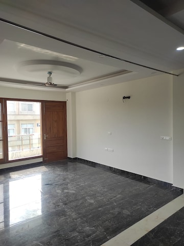 Room in 1 BHK Apartment at Patil Divine Heights, Diva – for Rent