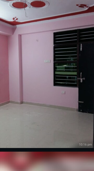 Room in 2 BHK Builder Floor at Sector 46 – for Rent