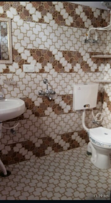 Bathroom in 2 BHK Builder Floor at Sector 46 – for Rent