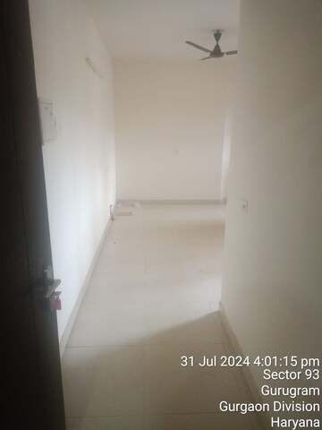 2 BHK Apartment For Rent in Signature Orchard Avenue 2, Sector 93