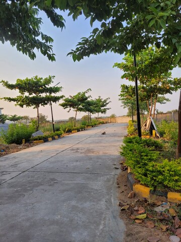 Plot – Garden View at Isnapur - for Sale