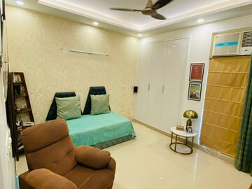 Living Room in 4 BHK Apartment at Parsvnath Green Ville, Sector 48 – for Sale