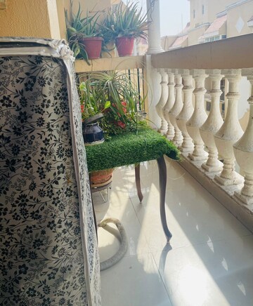 Balcony in 4 BHK Apartment at Parsvnath Green Ville, Sector 48 – for Sale