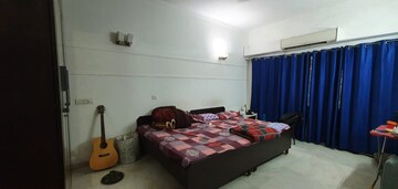 Bedroom in 5 BHK Builder Floor at Ansal Sushant Lok I, Sector 43 – for Rent