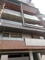 4 BHK + Study Room 350 Sq.Yd. Builder Floor in Sector 14