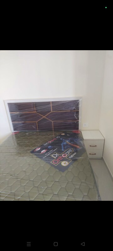 Bedroom in 2 BHK Apartment at Omkar Signet, Malad East – for Rent