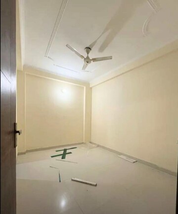 Room in 2 BHK Builder Floor at Nidhi Exclusive Floors, Mehrauli – for Rent