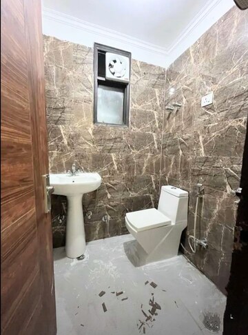 Master Bedroom in 2 BHK Builder Floor at Nidhi Exclusive Floors, Mehrauli – for Rent