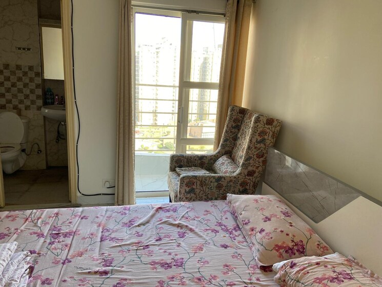 Living Room, paras-tierea 2 Bedroom 1045 Sq.Ft. Apartment In Sector 137 Noida 7906004