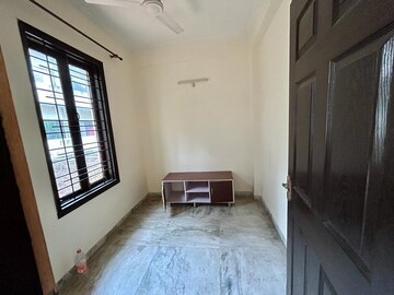 Bedroom in 3 BHK Builder Floor at Ardee City, Sector 52 – for Rent