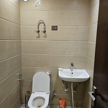 Bathroom in 1 RK Builder Floor at Freedom Fighters Enclave – for Rent