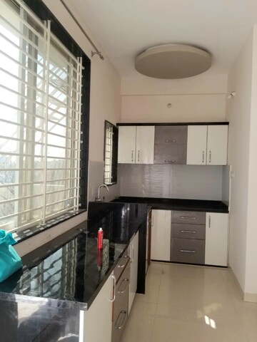 Kitchen in 1.5 BHK Apartment at Mulund West – for Rent