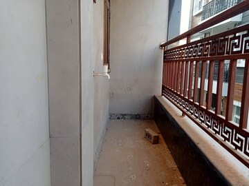 Balcony in 2 BHK Builder Floor at Mahavir Enclave 1 – for Rent