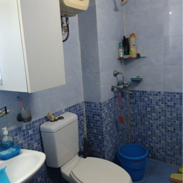 Bathroom in 3 BHK Apartment at Gardenia Golf City, Sector 76 – for Rent