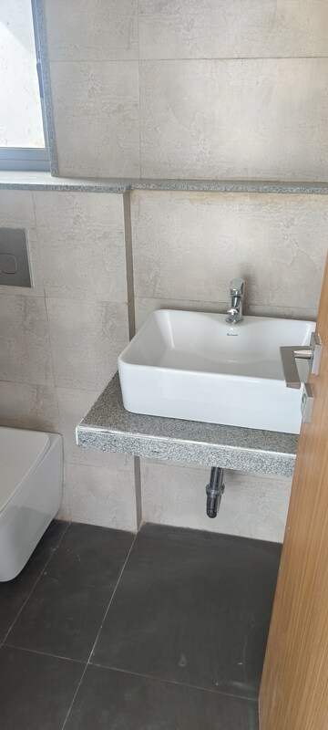 Bathroom in 2 BHK Apartment at Dynamix Avanya, Dahisar East – for Rent