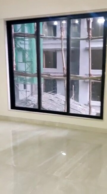 Room in 1 BHK Apartment at Chandiwala Pearl Heaven, Andheri East – for Rent
