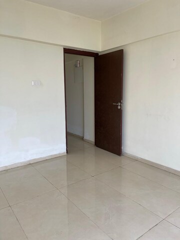Room in 1 BHK Apartment at Ruparel Orion, Chembur – for Rent
