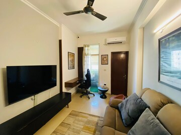 Living Room in 4 BHK Apartment at Parsvnath Green Ville, Sector 48 – for Sale