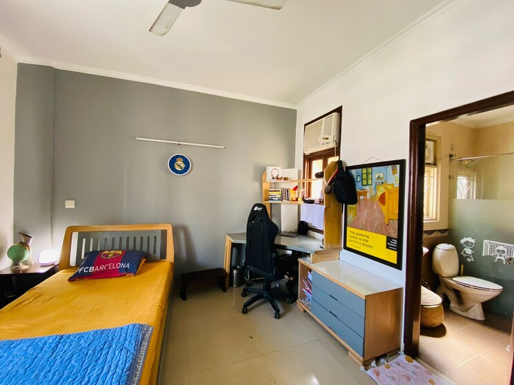 Master Bedroom, parsvnath-green-ville 4 Bedroom 1925 Sq.Ft. Apartment In Sector 48 Gurgaon 7907170